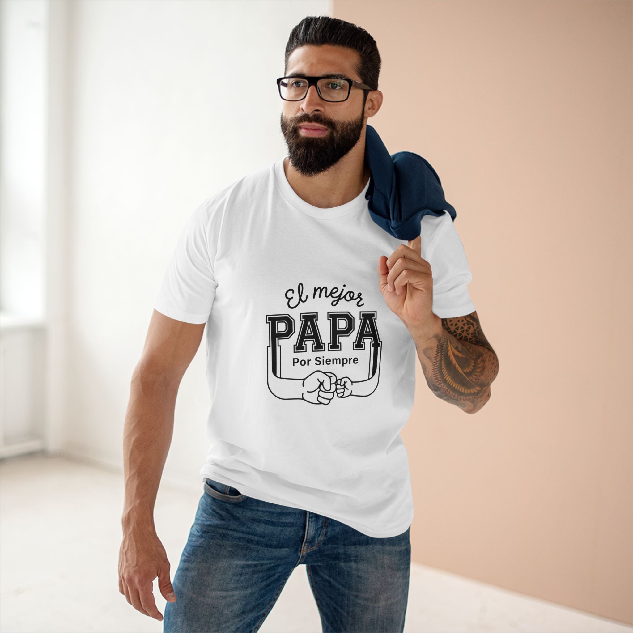 El Mejor Papá Por Siempre" Fist Bump Father's Day Tee
