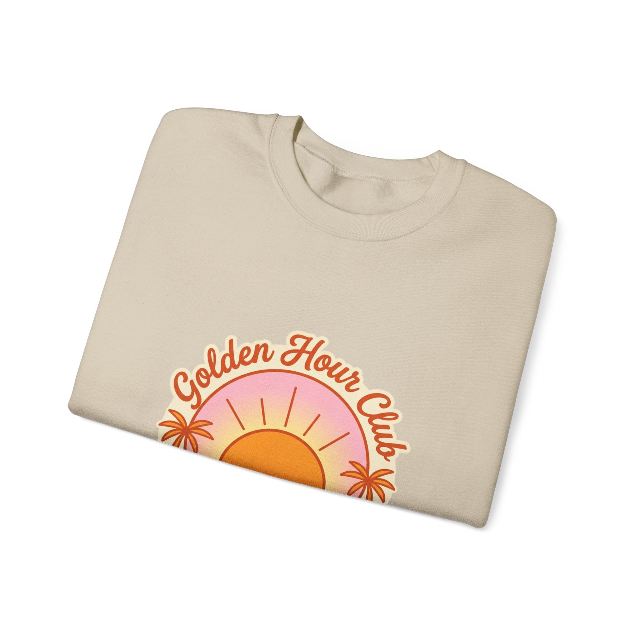 Golden Hour Club Sweatshirt | Sommer-Ästhetik, Küsten-Vibes, Retro-Pastell