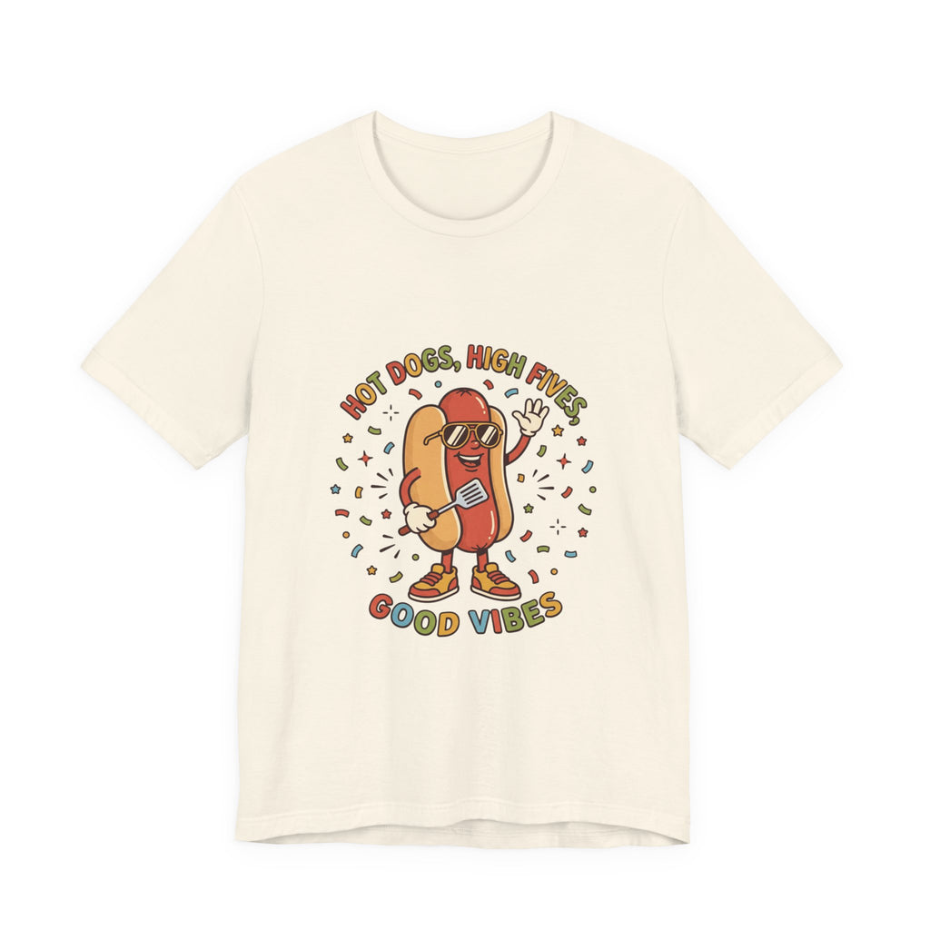 Hot Dog High Fives T-Shirt | BBQ, 4. Juli, Patriotischer Retro-Grill-Humor